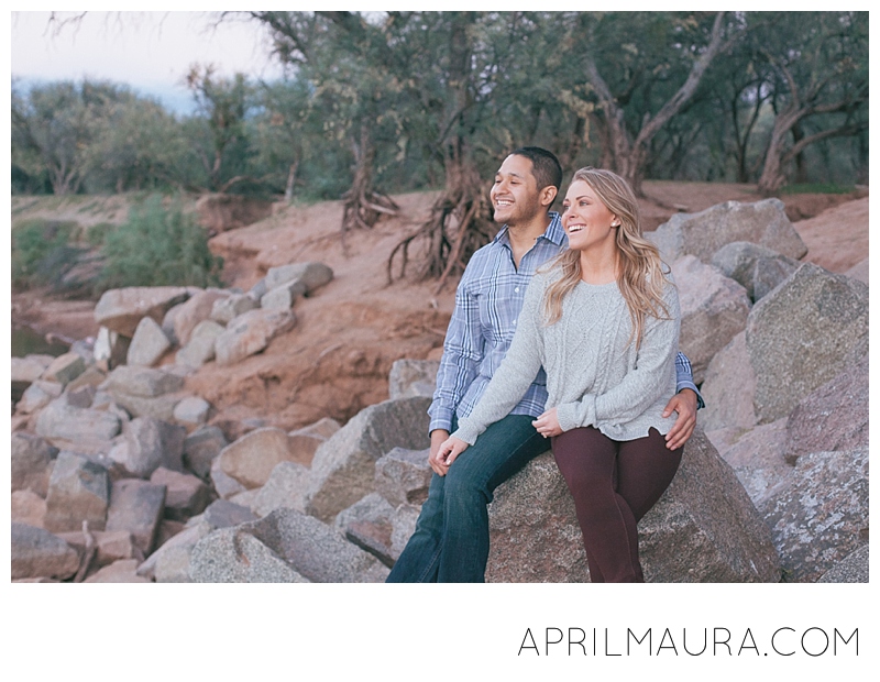 Arizona_Engagement in winter attire looking over the valley_Photographer_April_Maura_Photography_0027.jpg