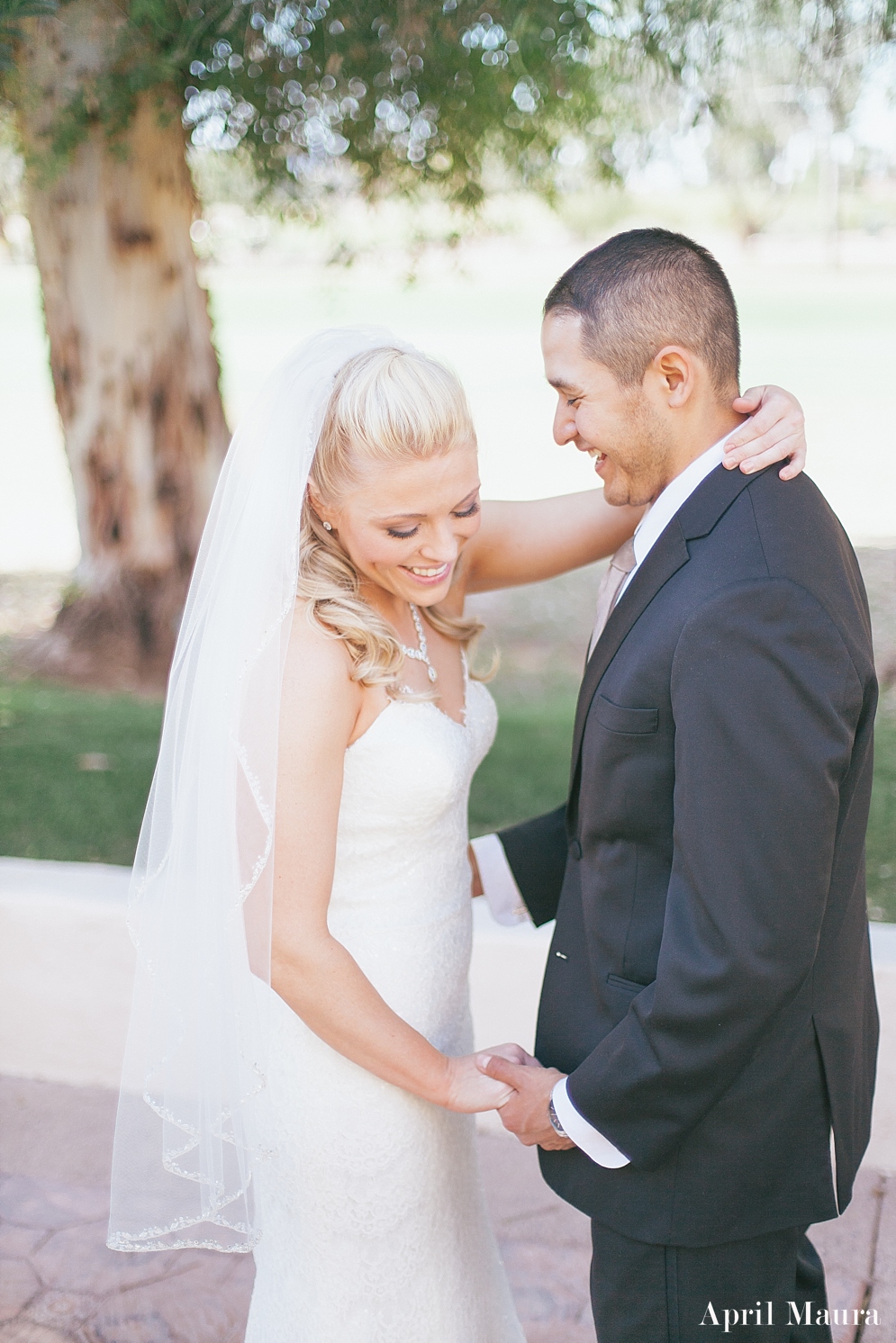 April_Maura_Photography_Scottsdale_Conference_Center_Wedding_Arizona_First_Look_0030.jpg