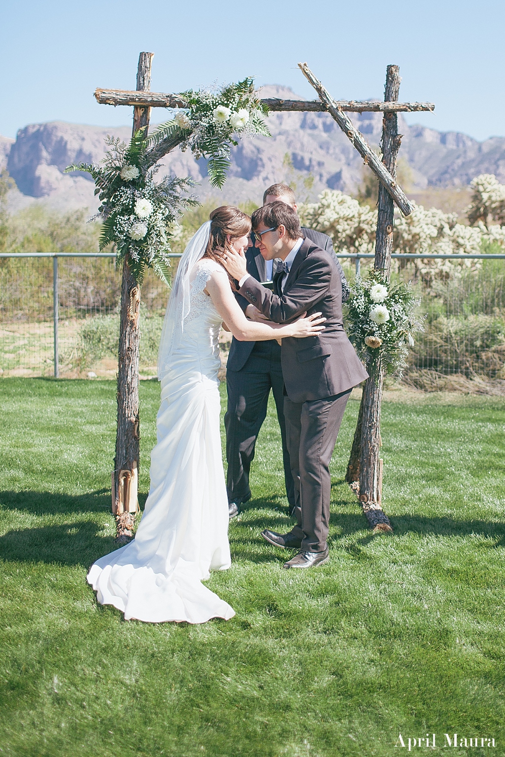 Superstition_Mountain_Desert_Wedding_April_Maura_Photography_0032.jpg