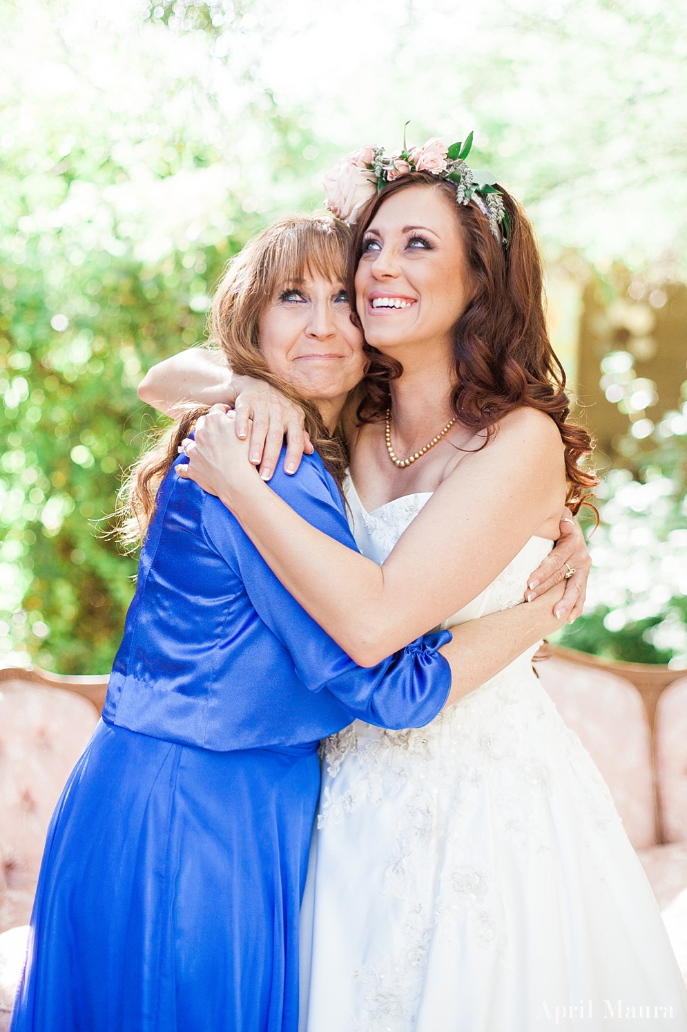 bride having a happy moment with her mom | mother and daughter moments on a wedding day | The_Whispering_Tree_Ranch_Arizona_Wedding_April_Maura_Photography_0044.jpg