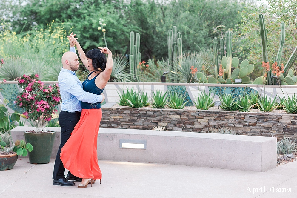 Desert_Botanical_Gardens_Arizona_Engagement_Photos_April_Maura_Photography_Arizona_Wedding_0015.jpg