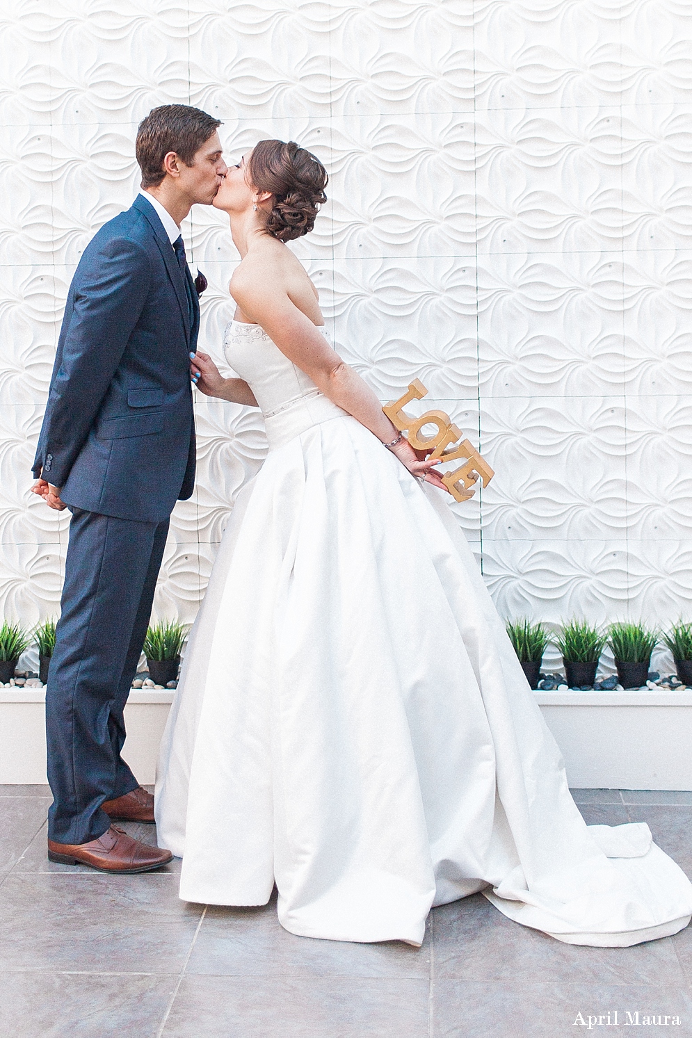 SoHo63_Wedding_April_Maura_Photography_Chandler_Wedding_Photographer__0024.jpg