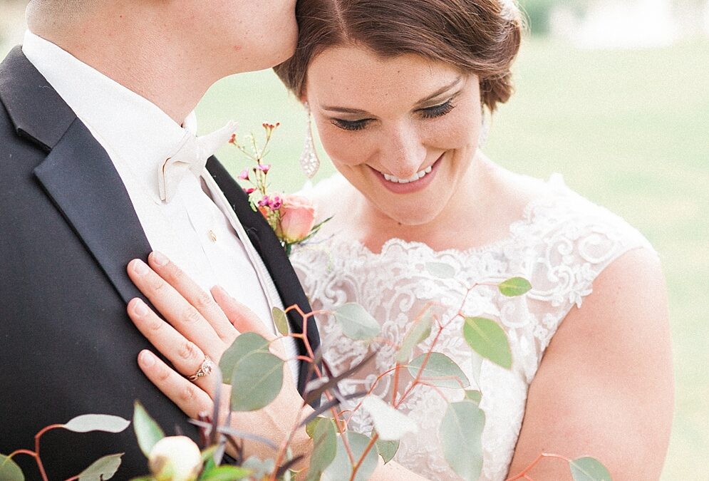 Western Skies Golf Club Wedding Inspiration Featured on Desert Weddings