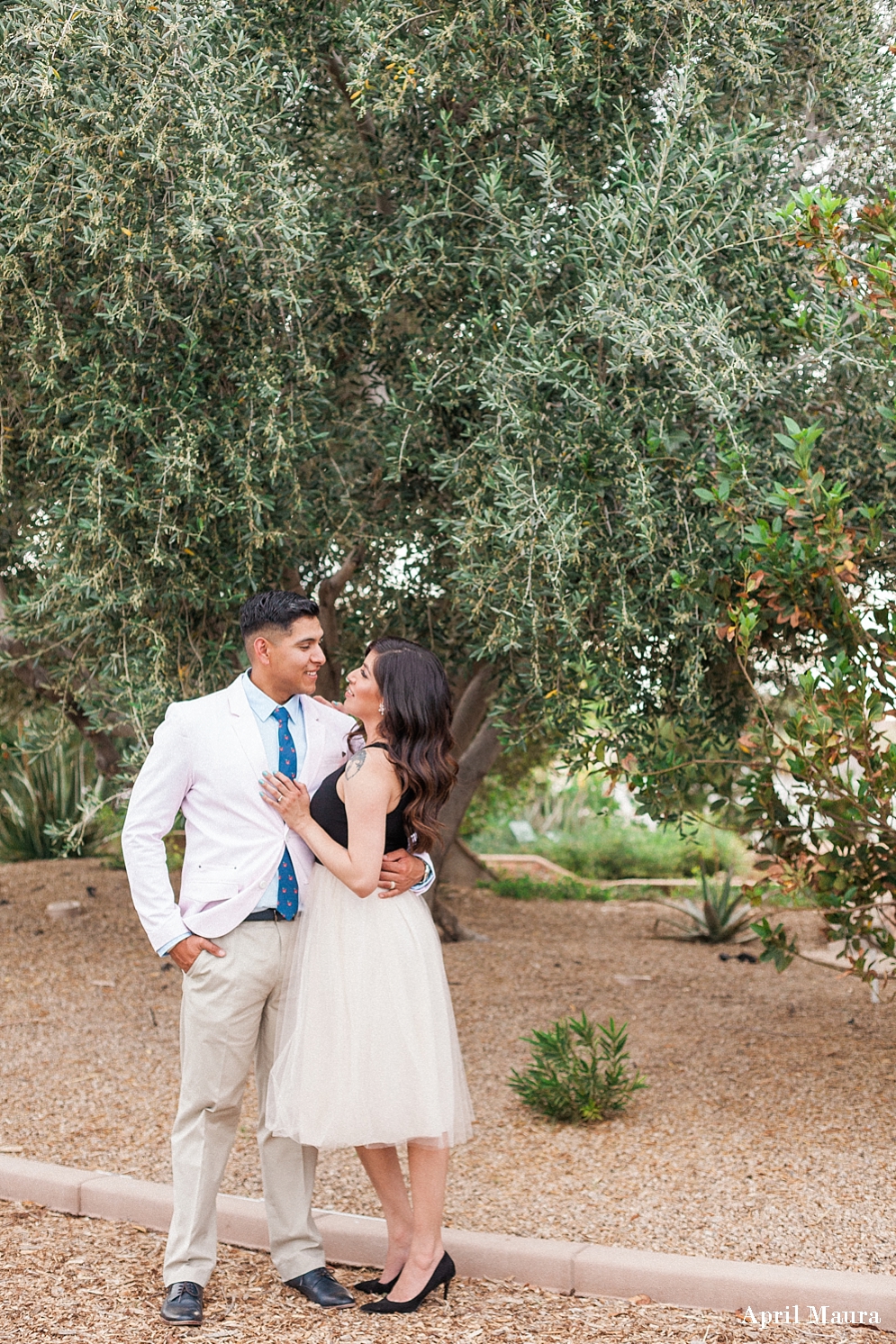 The Farm At Agritopia Engagement Photos | Scottsdale Wedding Photos | April Maura Photography | www.aprilmaura.com_1077.jpg