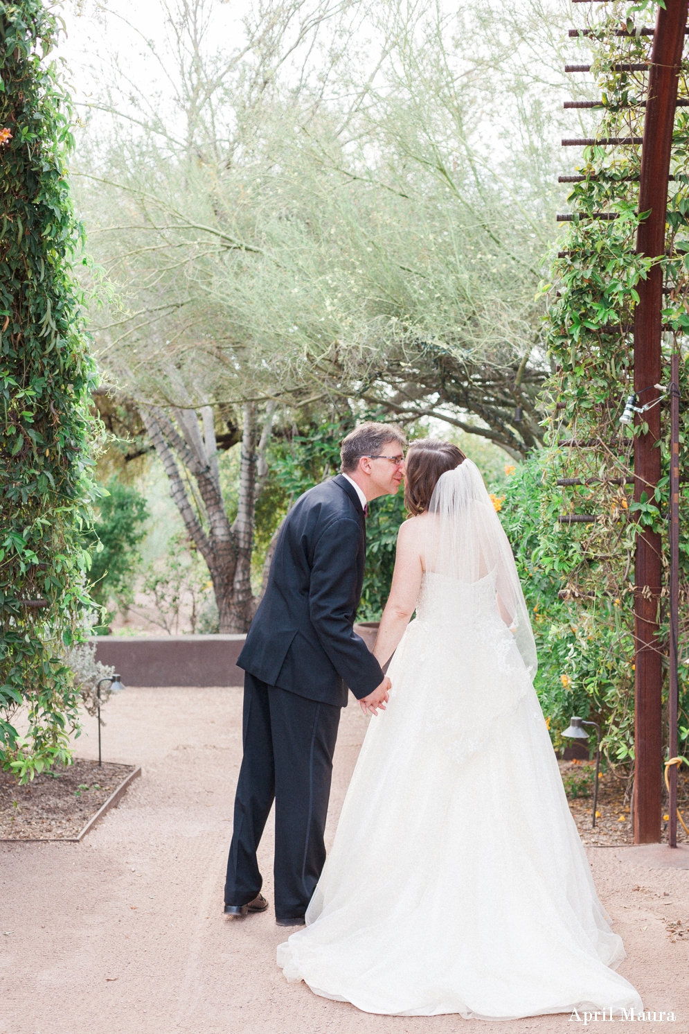 Phoenix Desert Botanical Garden Wedding Photos | Scottsdale Wedding Photos | April Maura Photography | www.aprilmaura.com_1250.jpg