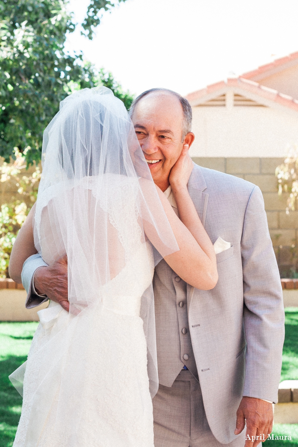 Eagle Mountain Country Club Wedding Photos | First Look with Father of Bride | Scottsdale Wedding Photos | April Maura Photography | www.aprilmaura.com_1506