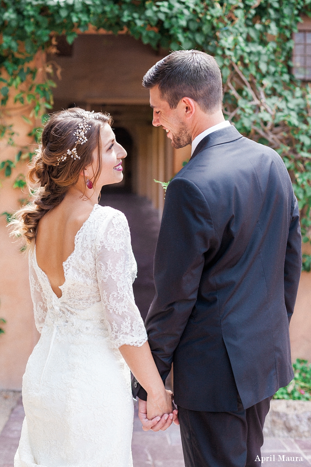 Marsala and Berry Royal Palms Resort & Spa Wedding Inspiration | Royal Palms Resort & Spa Wedding Photos | Scottsdale Wedding Photos | April Maura Photography | www.aprilmaura.com_2290.jpg