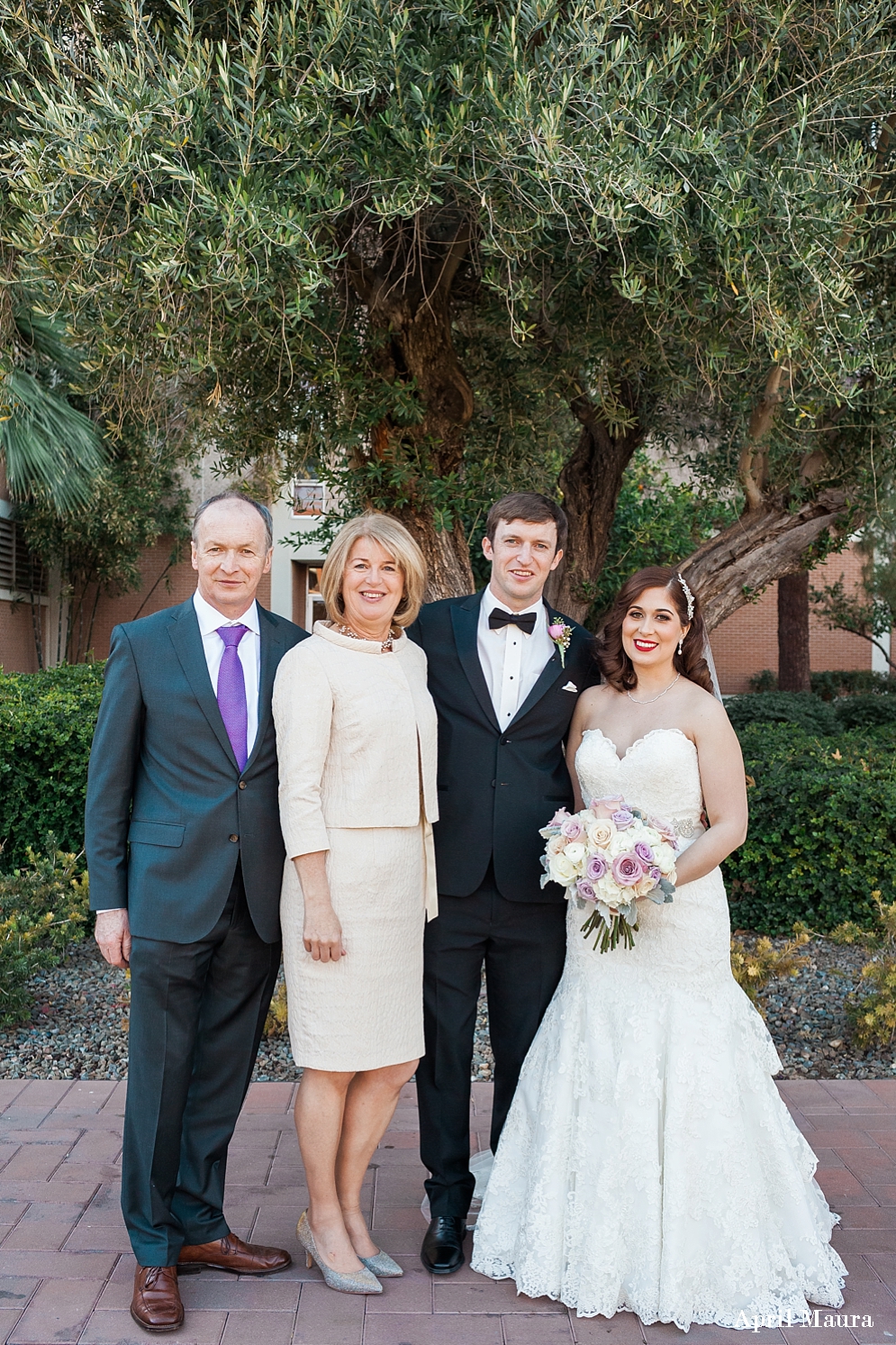 Arizona State University All Saints Catholic Newman Center Wedding Photos | Scottsdale Wedding Photos | April Maura Photography | www.aprilmaura.com_2560.jpg