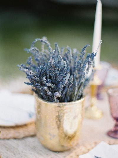 How to Make Your Reception Tables Look Twice Your Budget | Lavender wedding centerpieces