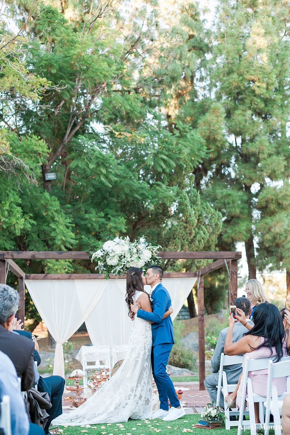 Chateau de Vie Wedding Photos | Scottsdale Wedding Photos | April Maura Photography | www.aprilmaura.com_3000.jpg