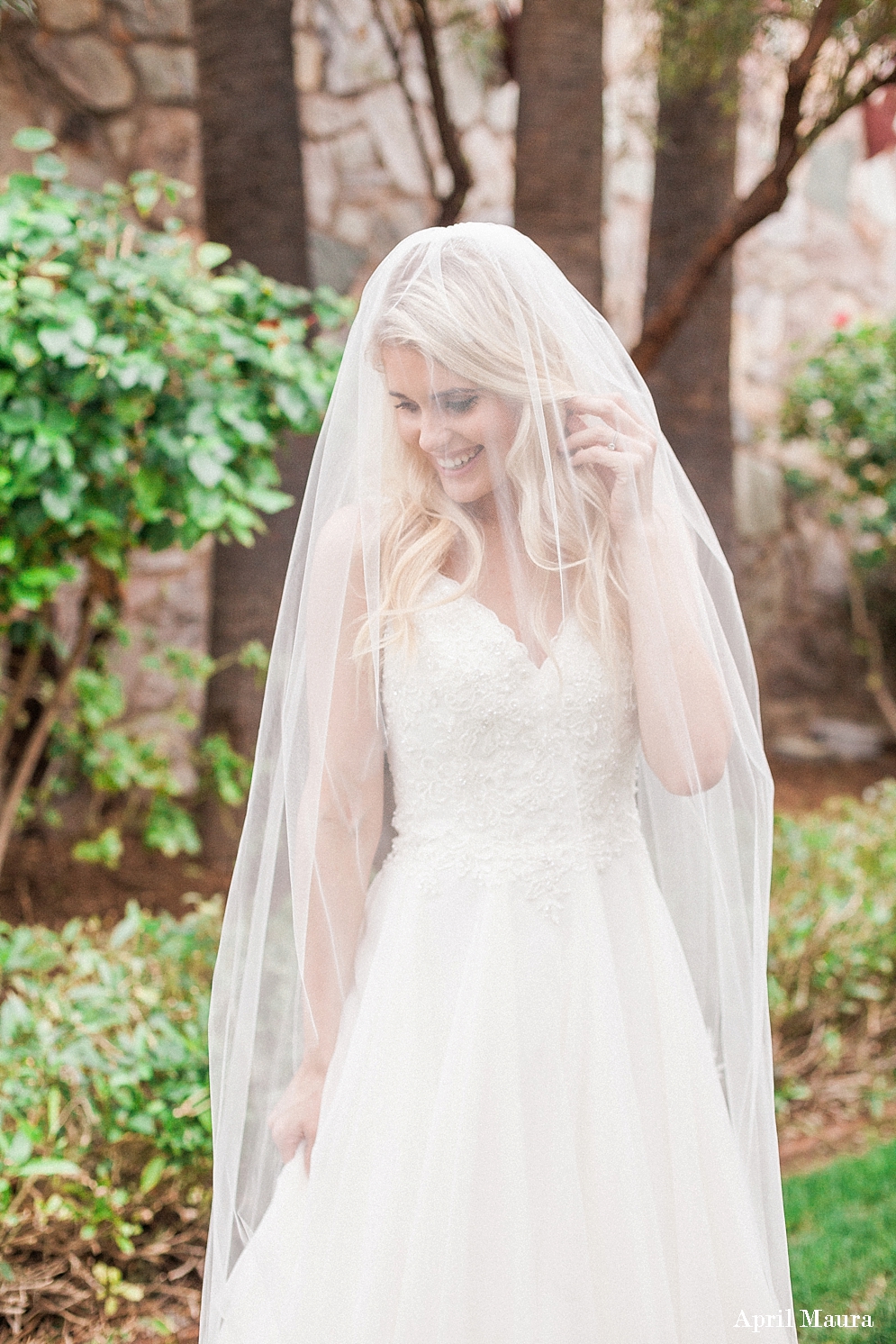 Hotel Valley Ho Wedding Photos | Scottsdale and Phoenix Wedding Photographer | April Maura Photography | www.aprilmaura.com_0053.jpg