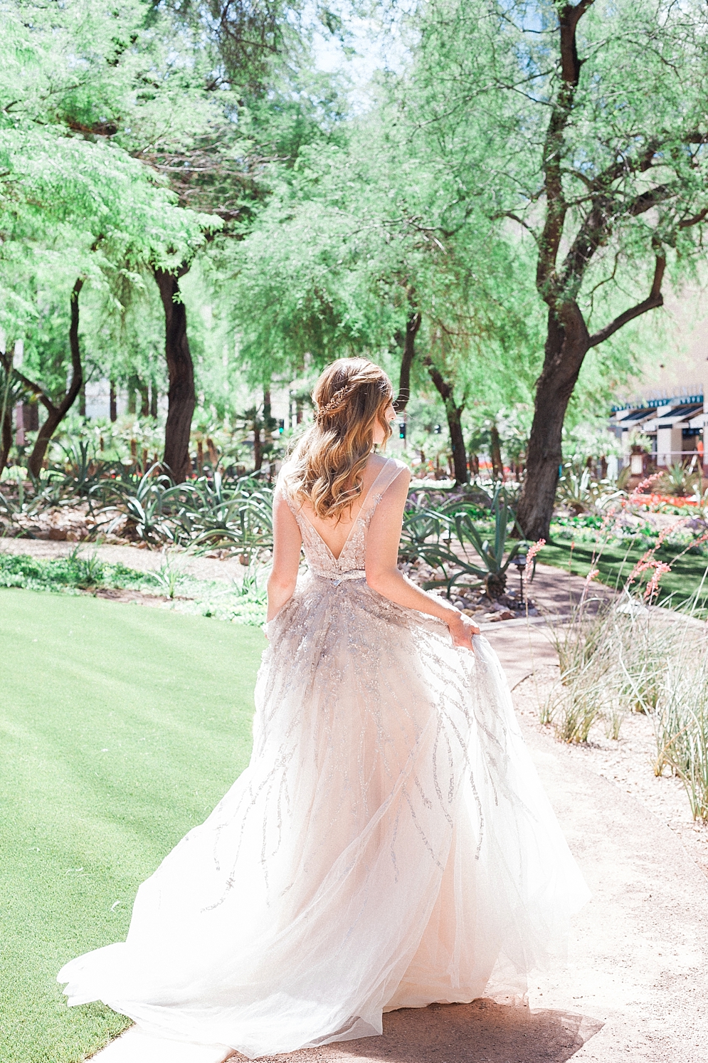 Venue at the Grove Wedding | Arizona Summer Wedding Tips | St. Louis Wedding Photographer | St. Louis Wedding | April Maura Photography | Missouri wedding | www.aprilmaura.com_0369.jpg
