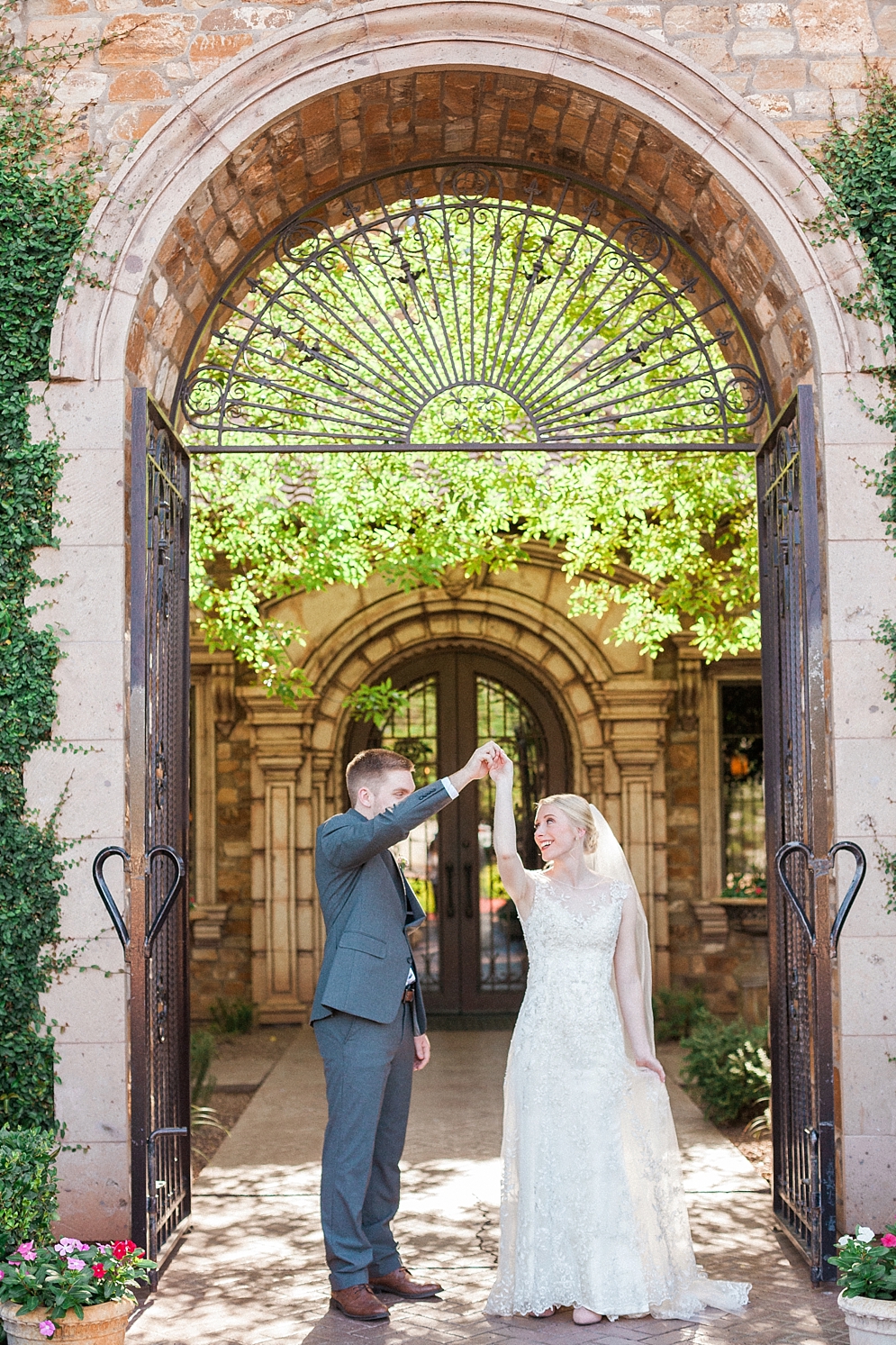 Villa Siena Arizona Wedding | St. Louis Wedding Photographer | St. Louis Wedding | April Maura Photography | Missouri wedding | www.aprilmaura.com_0616.jpg